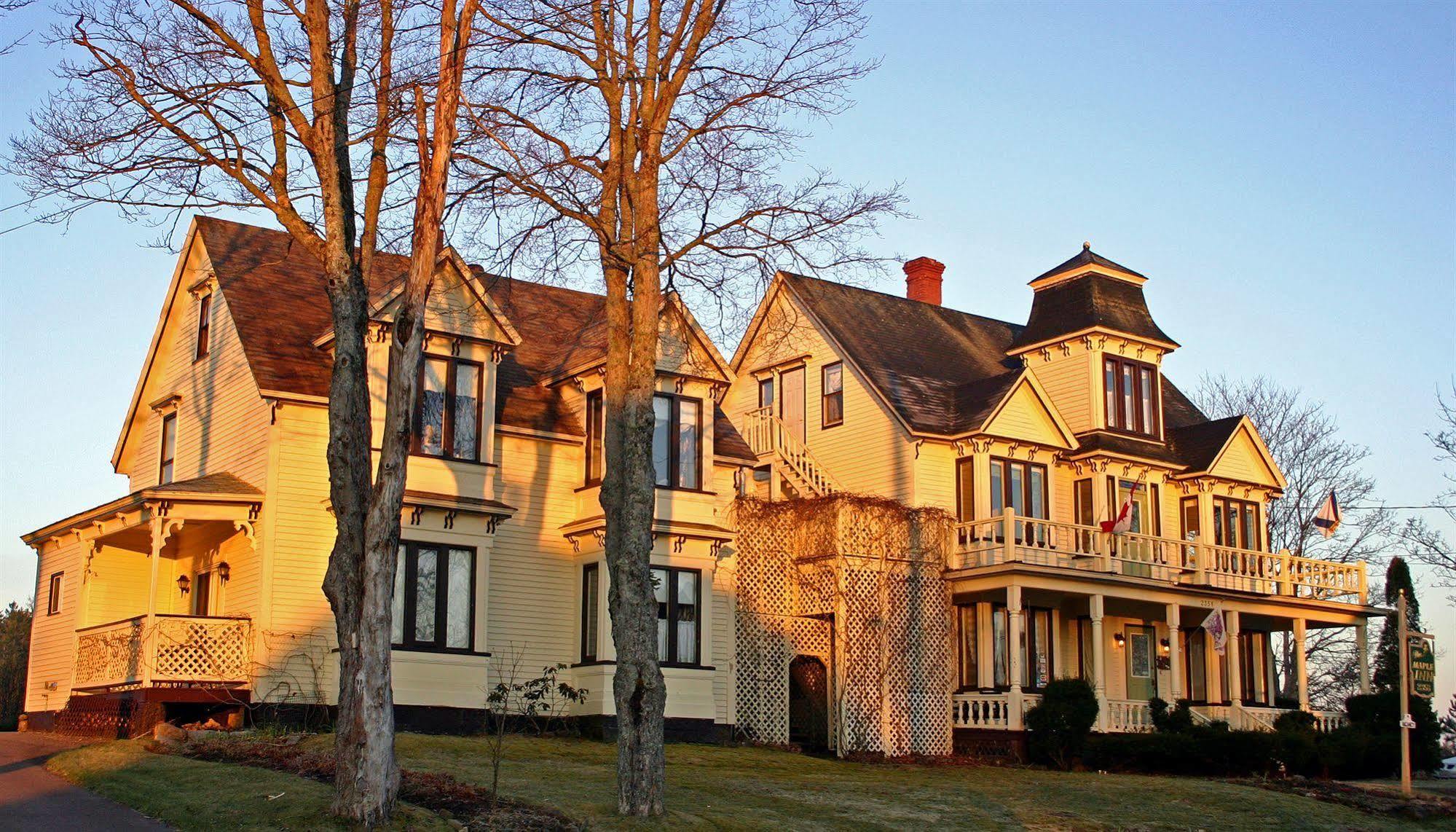 The Maple Inn Parrsboro Exterior photo