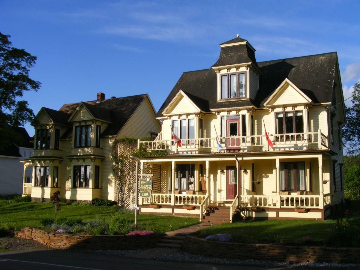 The Maple Inn Parrsboro Exterior photo